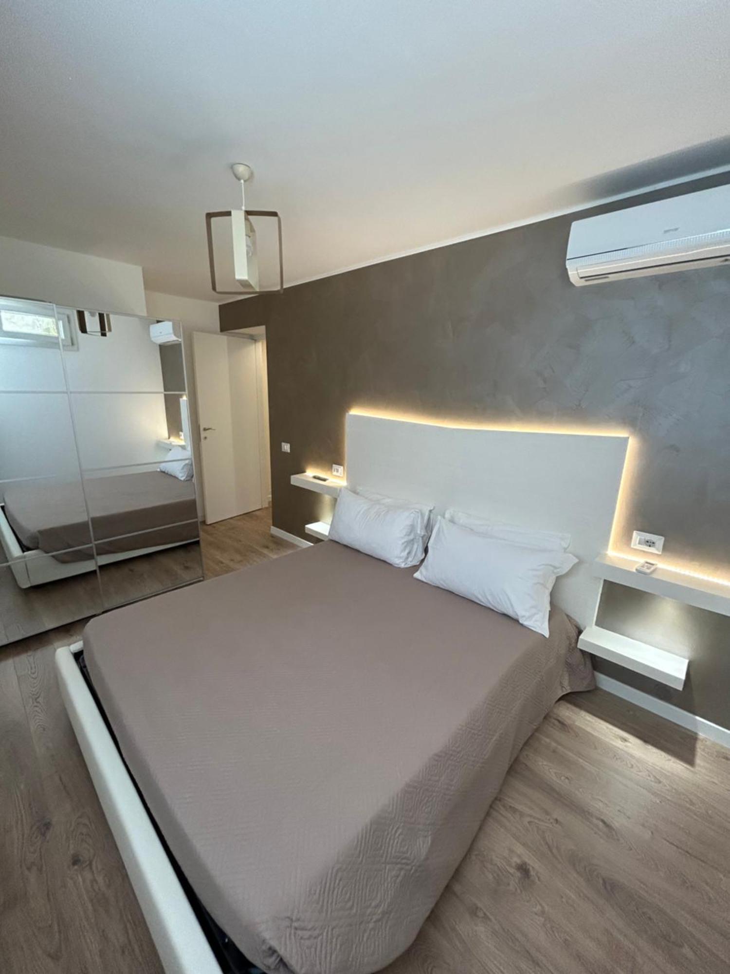 Nura's - Casa Azzurra Seaside Apartment *